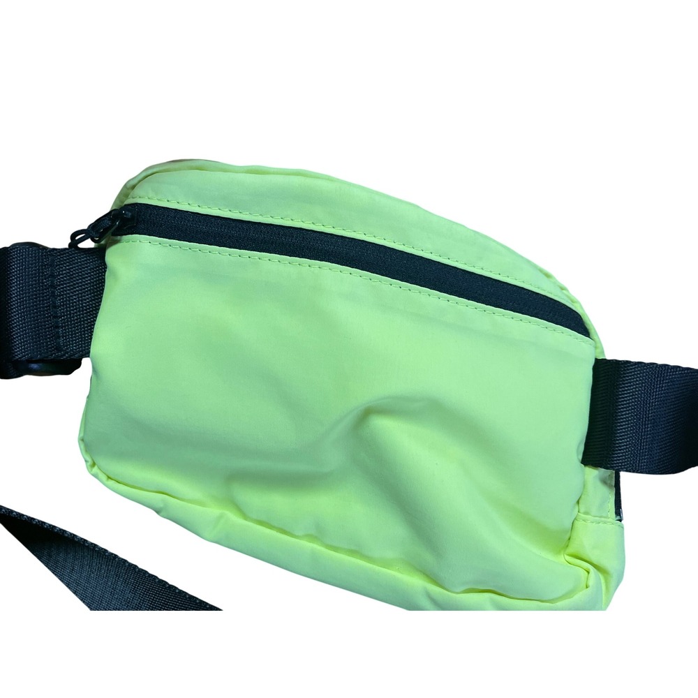 CC Belt Bag Neon Lime Green Nylon Fanny Pack Waist Bag Adjustable Strap NWOT - Picture 8 of 10